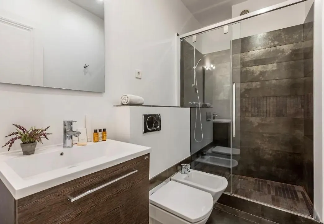 Luxurious Flat 180 M2 Champs-Elysees Apartment Paris