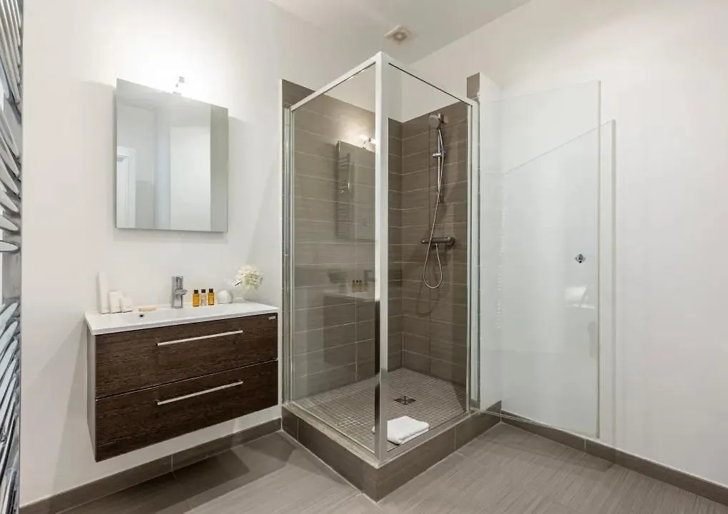Luxurious Flat 180 M2 Champs-Elysees Apartment Paris 0*,  France